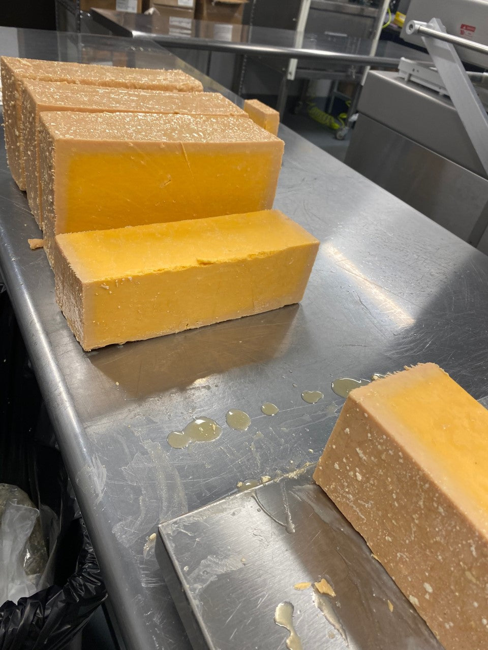 23 Year Plaid Aged Cheddar - 14oz Piece